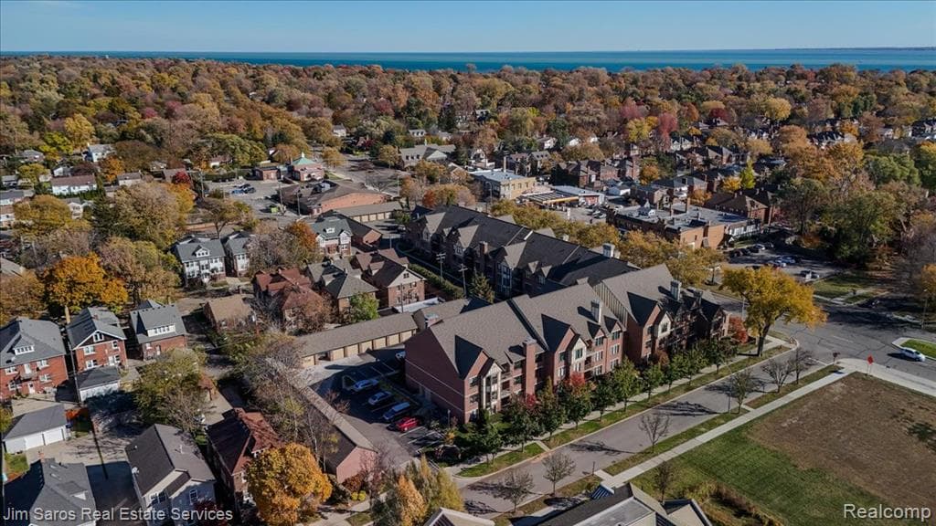 74 Pointe Park Place