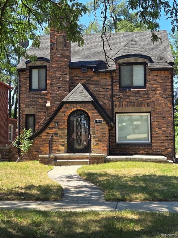 18491 GREENLAWN Street