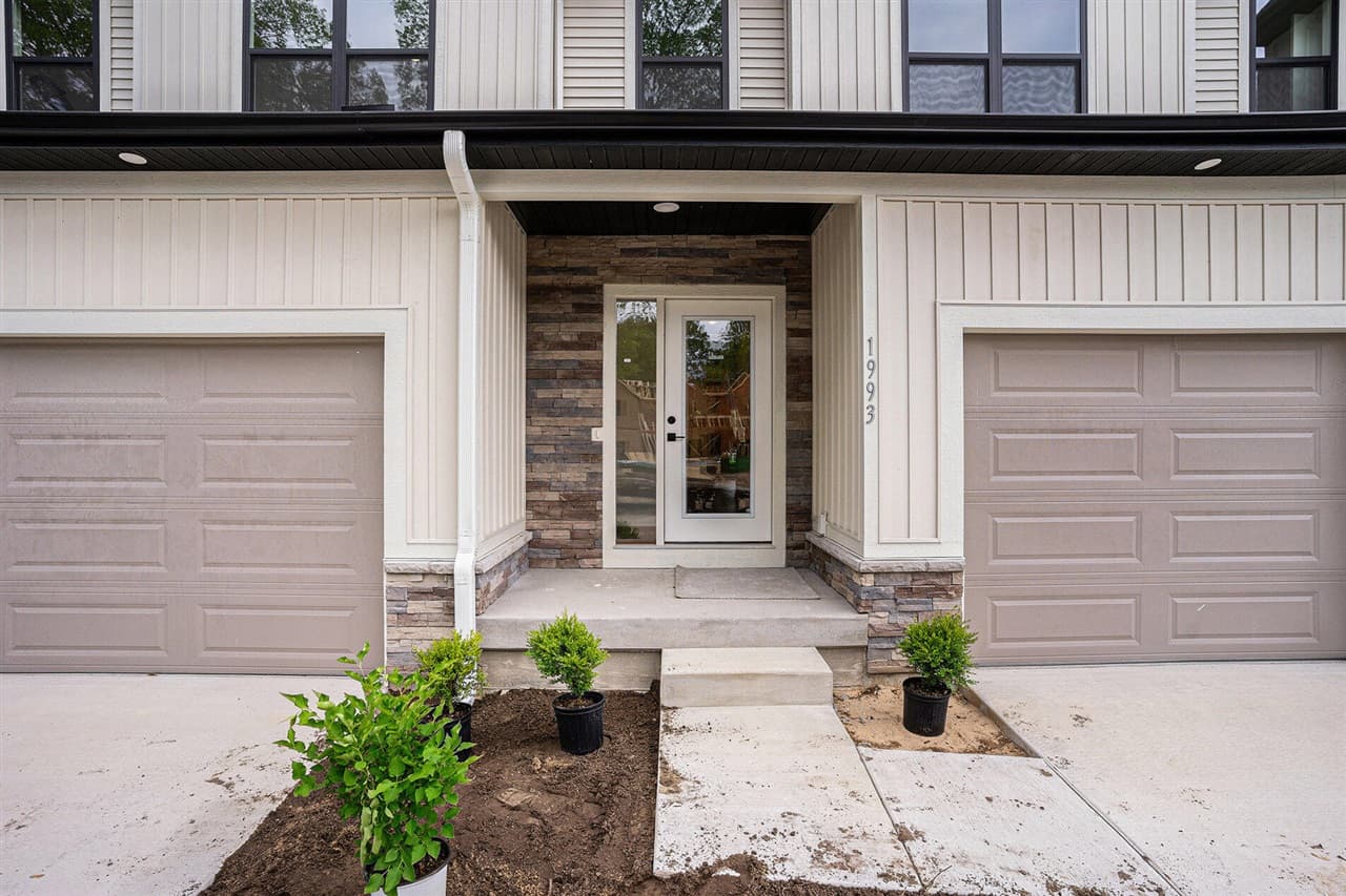 1988 S Shorewood Lane 22