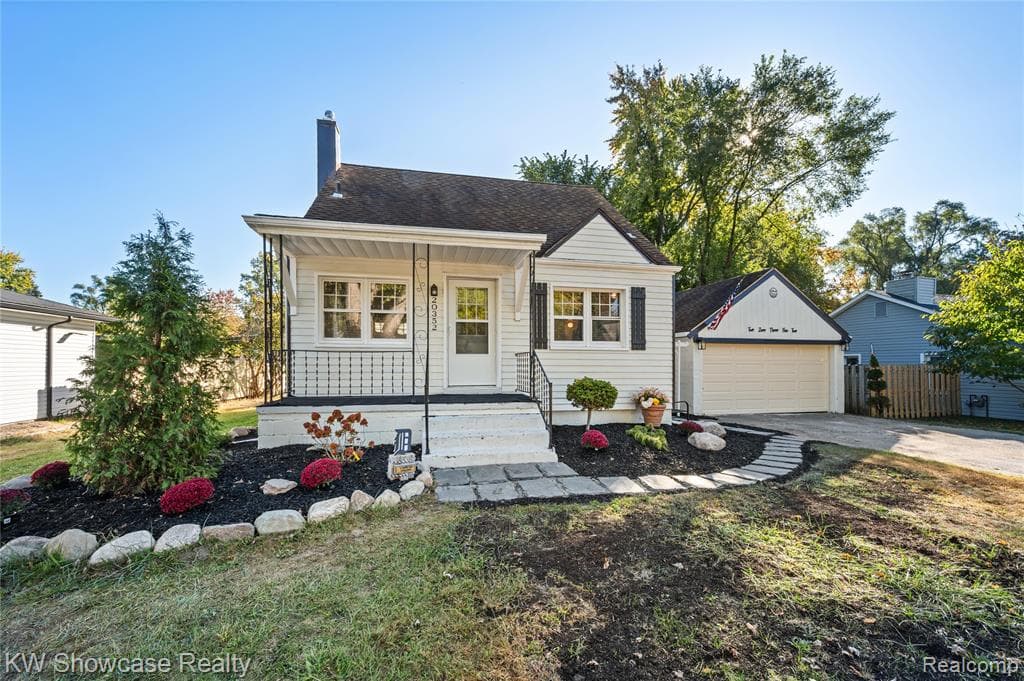 20352 Beatrice Street