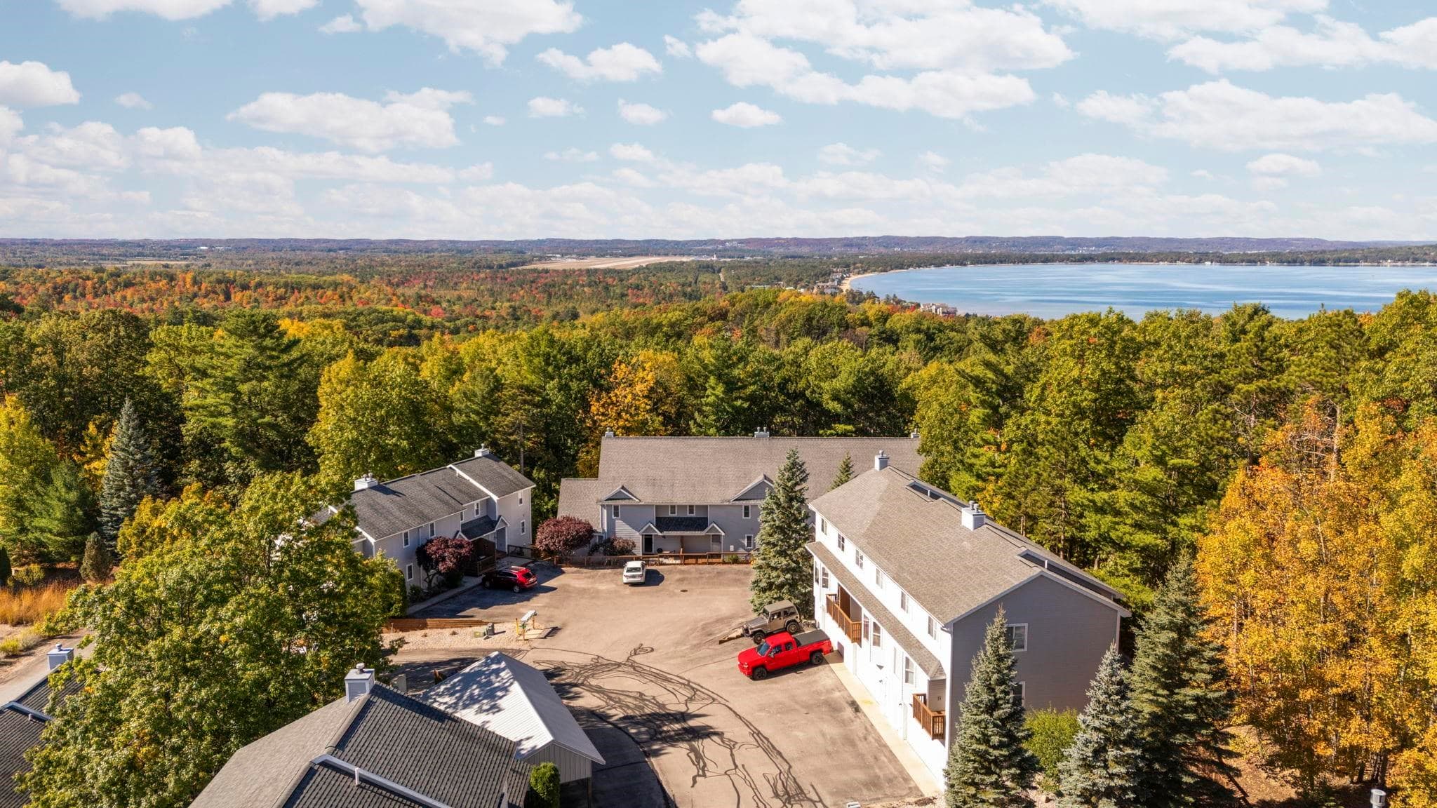 4033 Sherwood Forest Drive