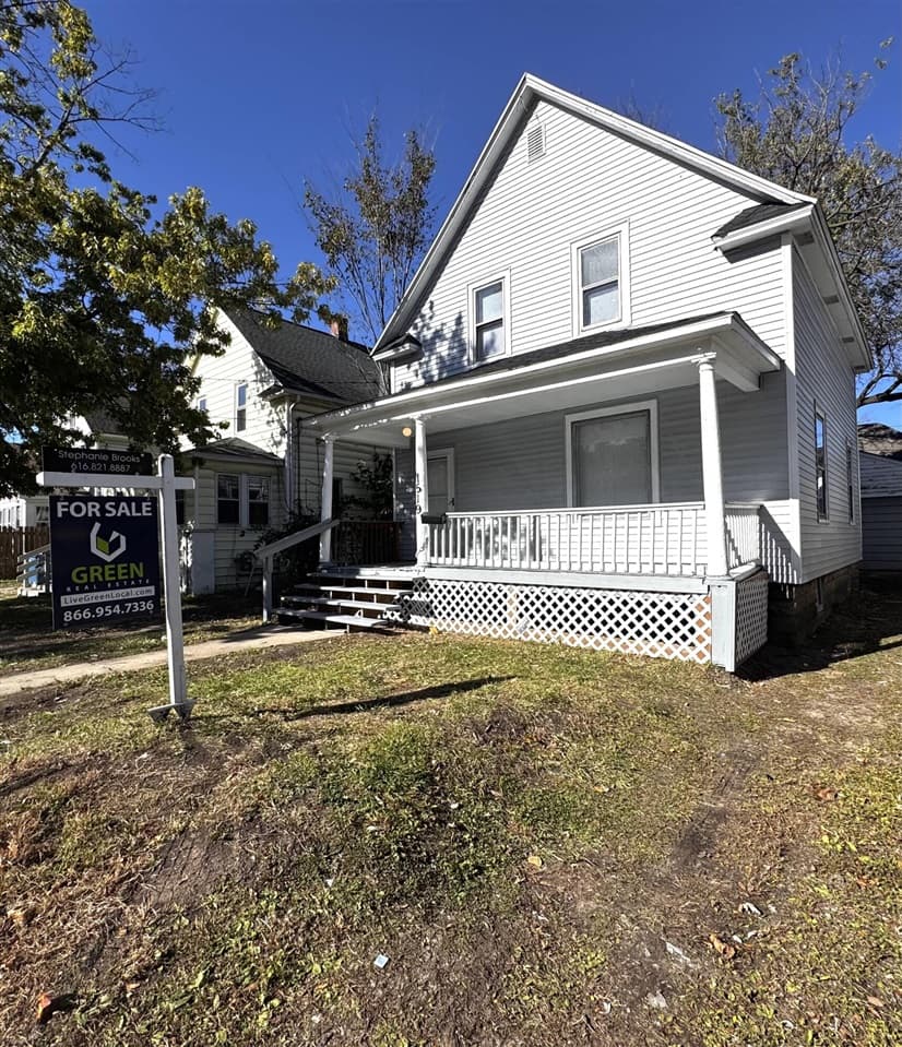 1519 E Stockbridge Avenue