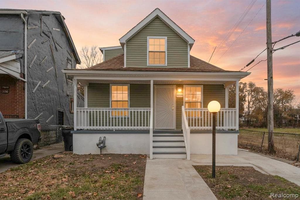 5524 Seebaldt Street