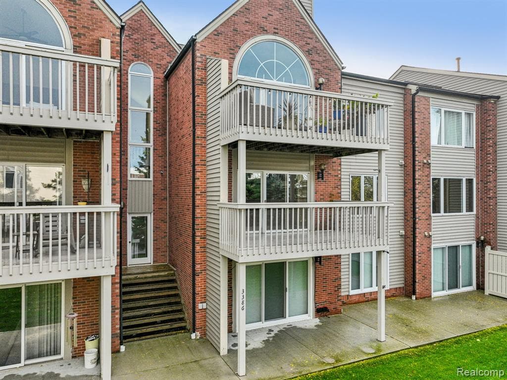 3388 Loon Lake Court