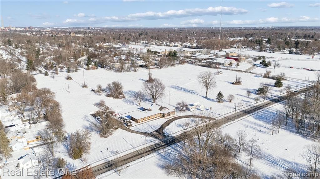 600 W CAVANAUGH Road