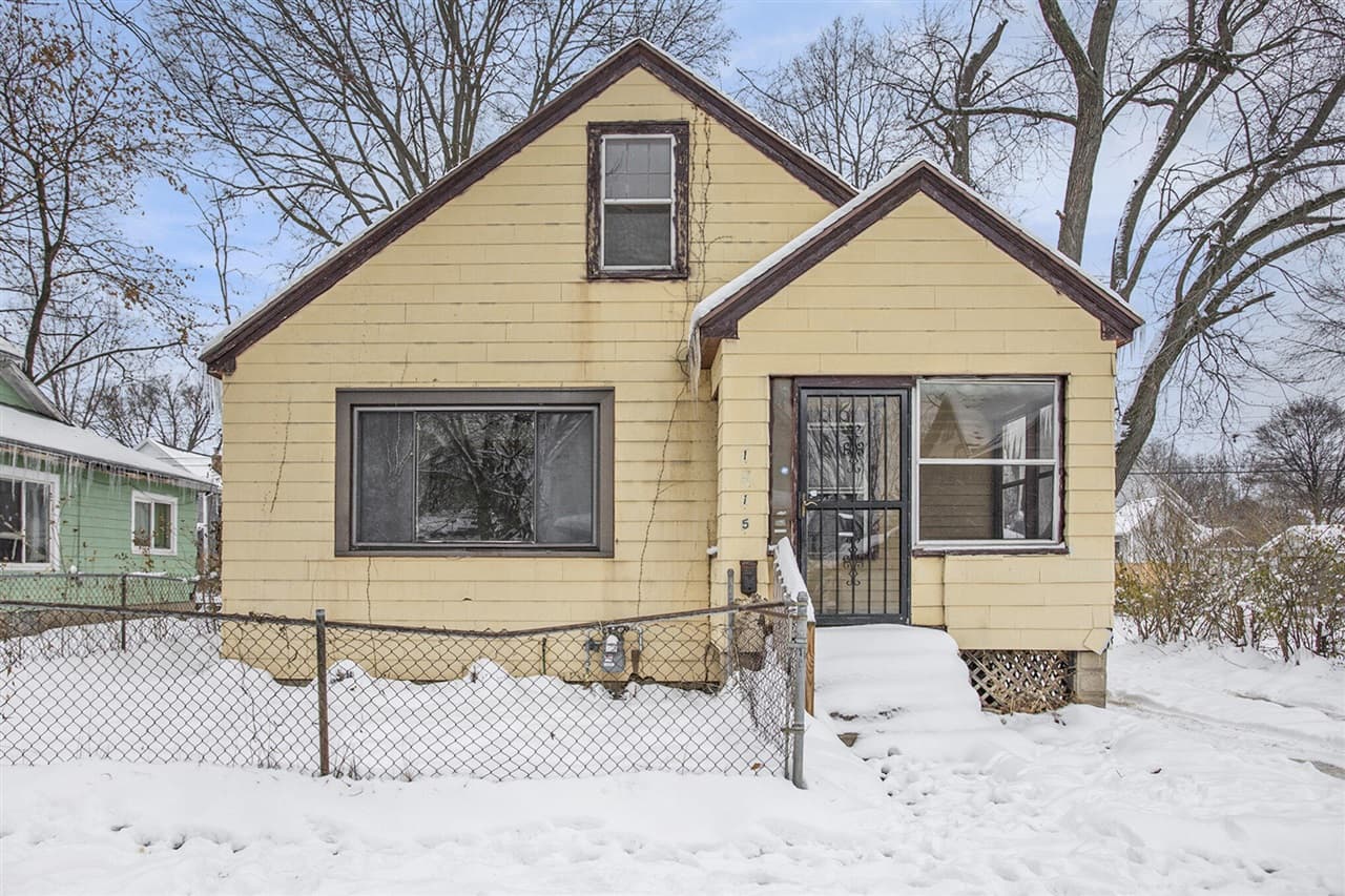 1415 Hays Park Avenue