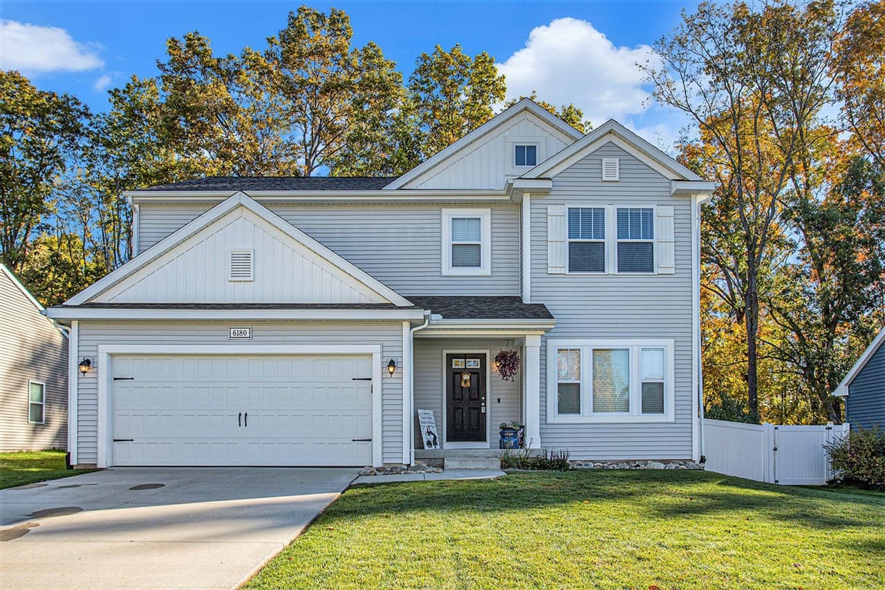 6180 Wood Hollow Avenue