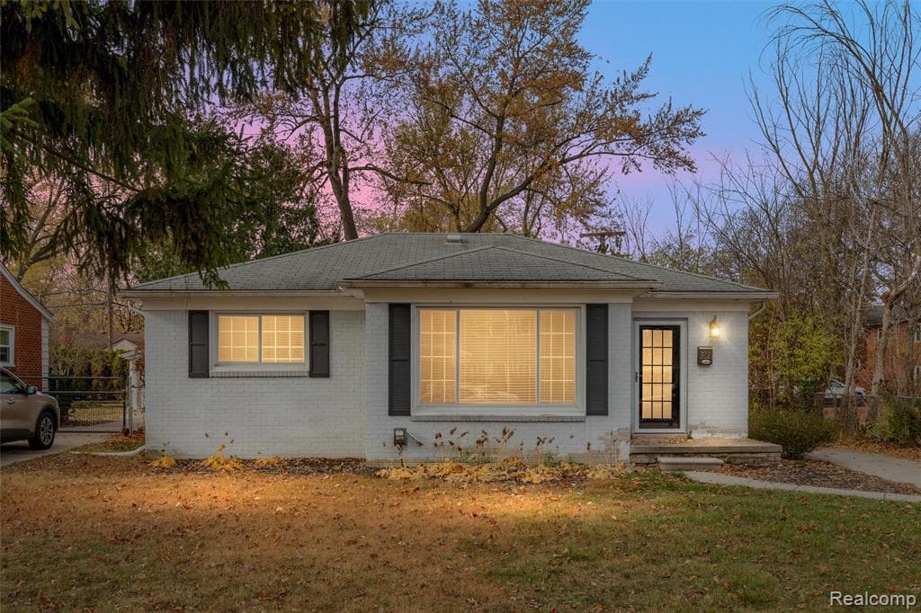 3221 Shenandoah Drive