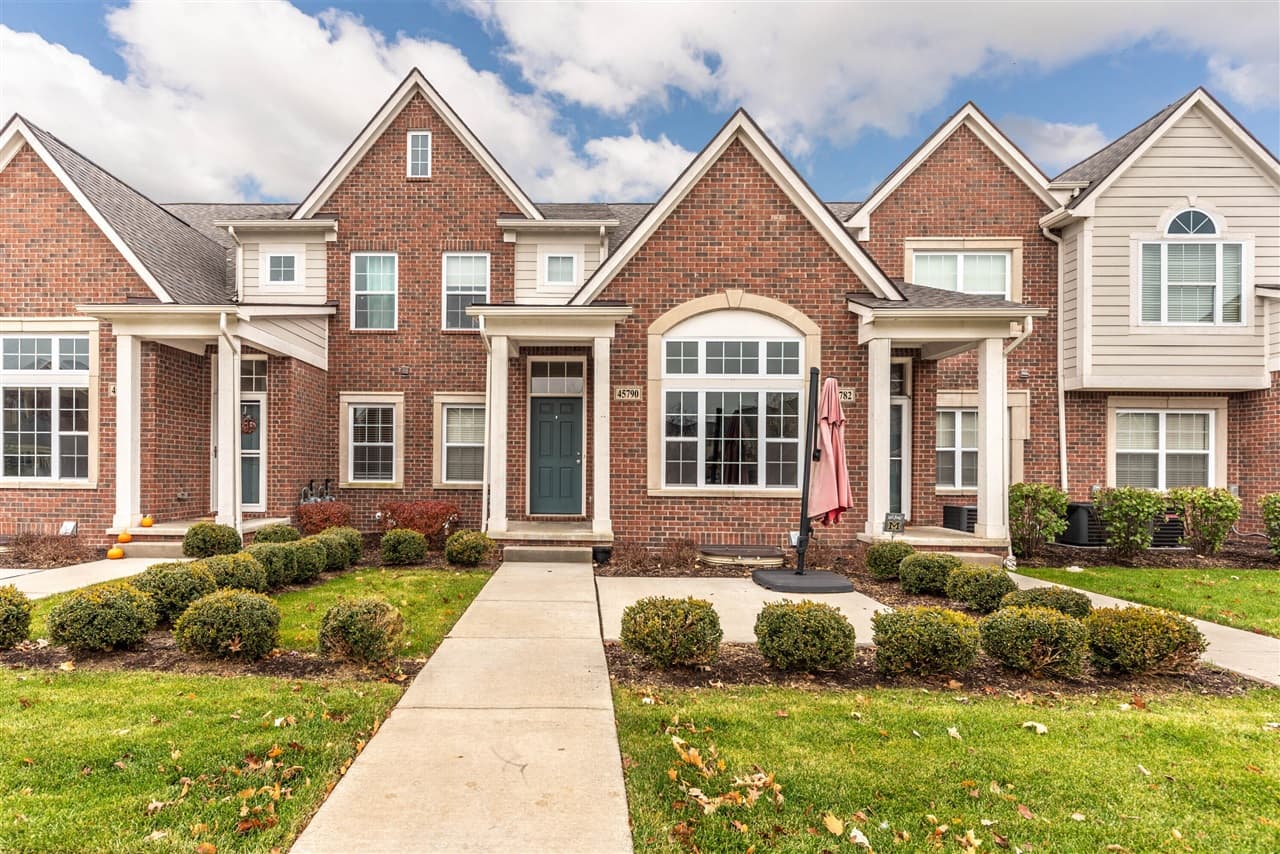 45790 Aragon Lane