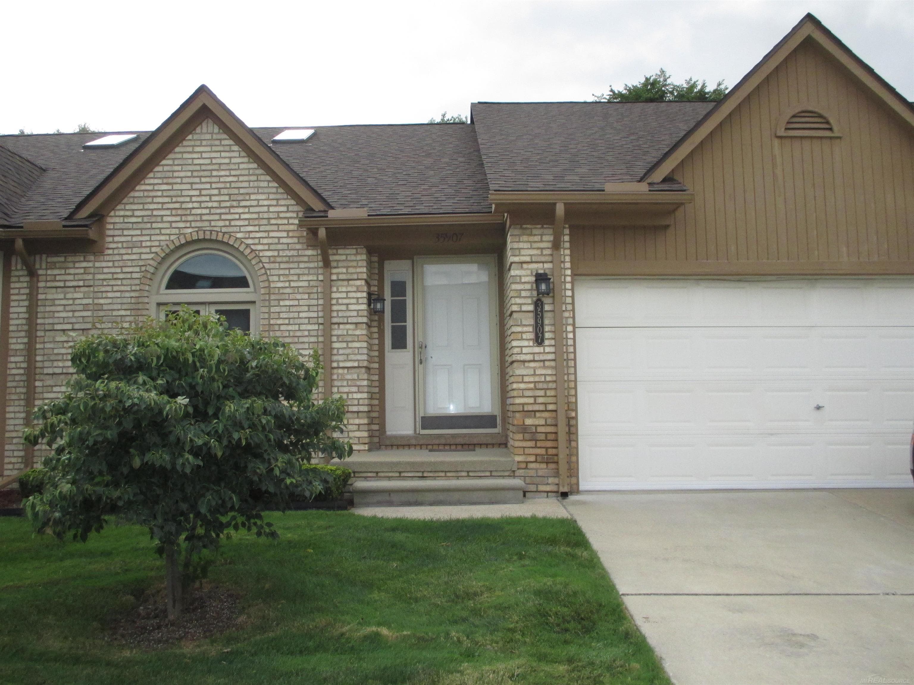 35907 Fierimonte Drive Unit# 4