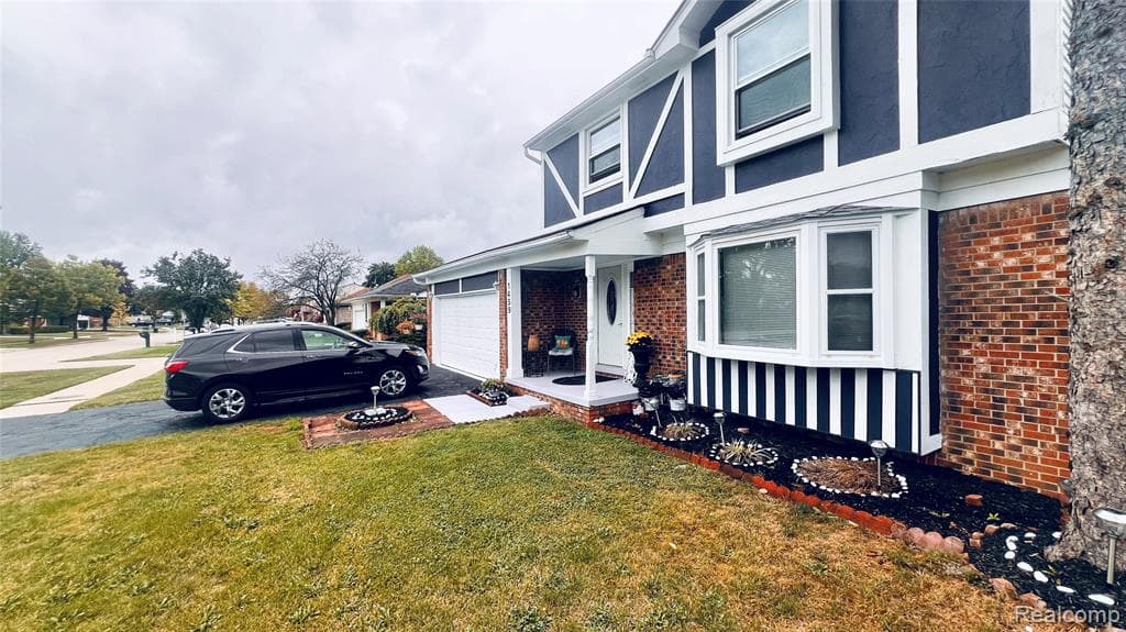 1459 Leafgreen Drive