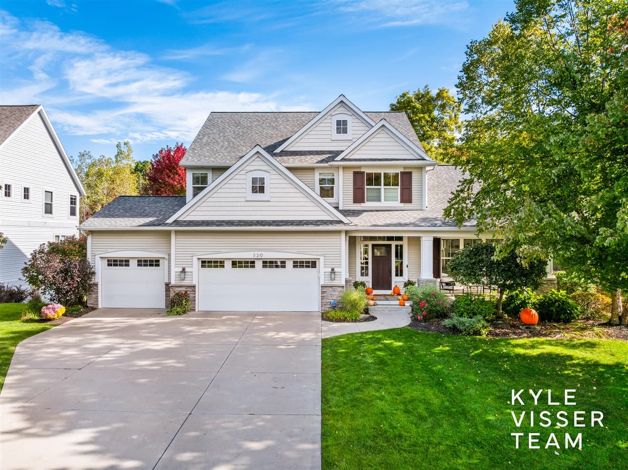 320 Sycamore Way Drive