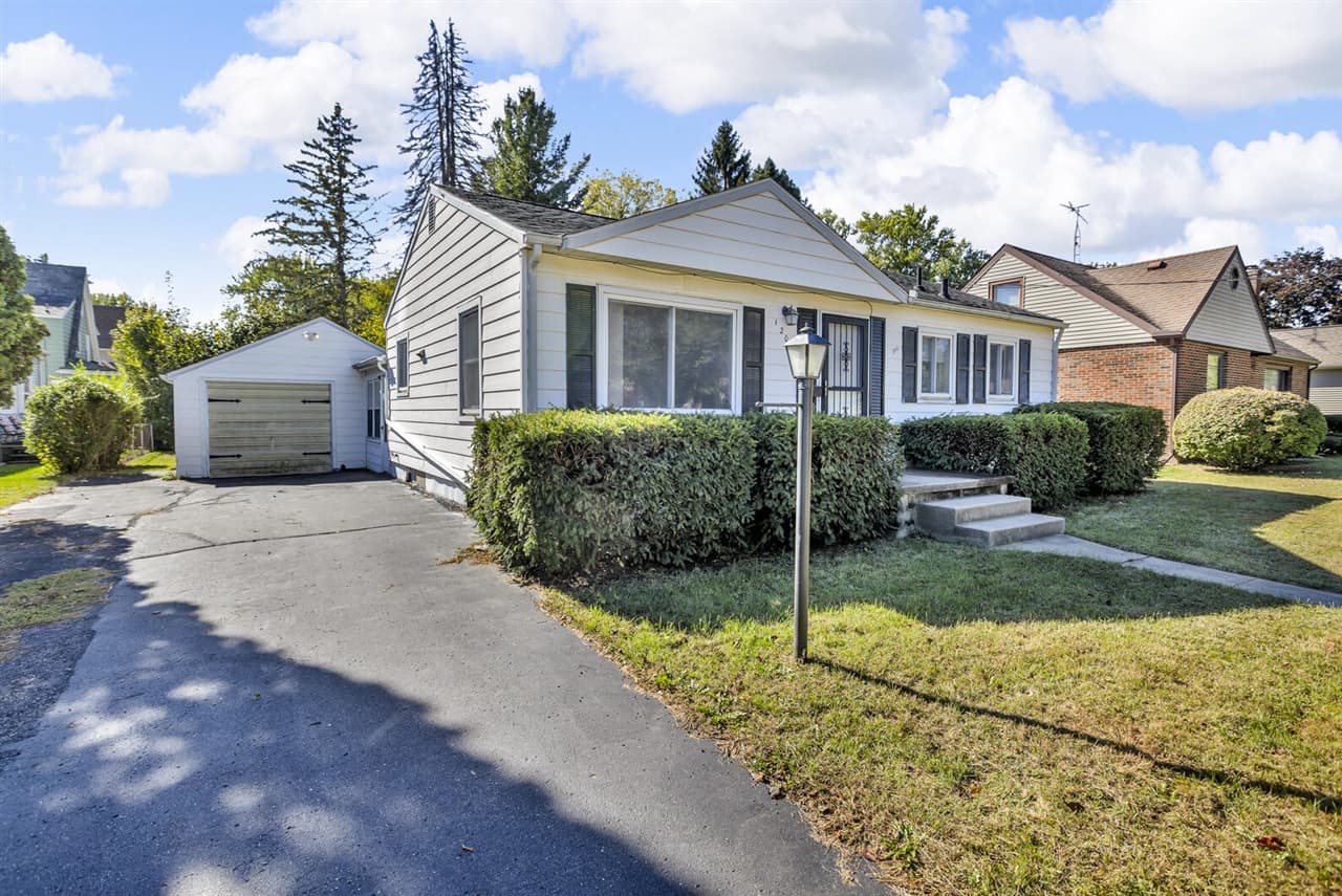 1207 W Morrell Street