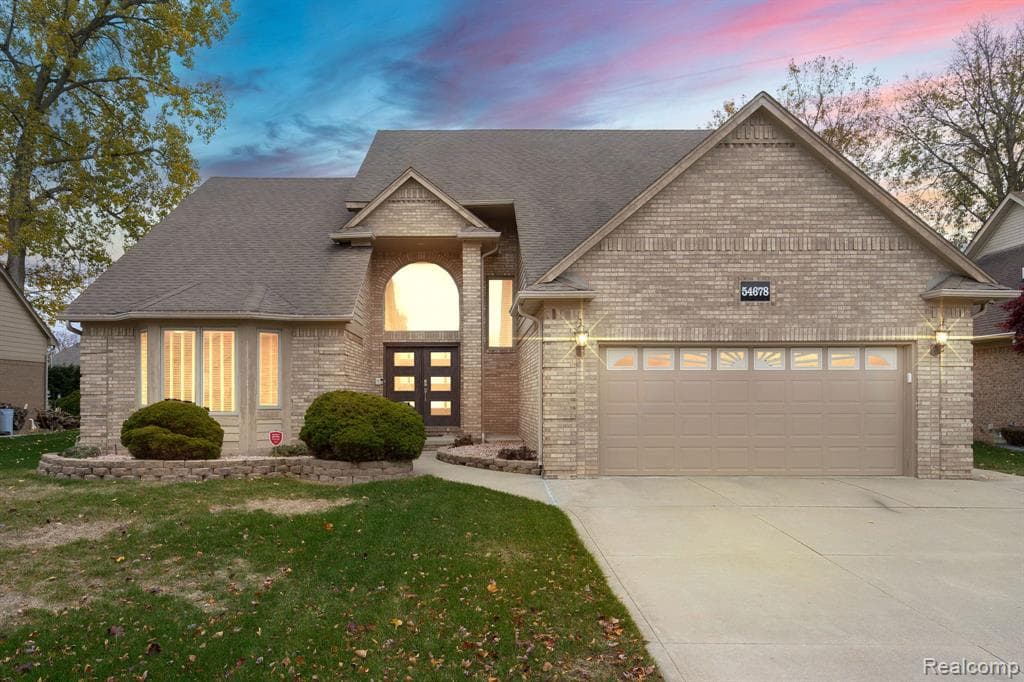 54678 Cabrillo Drive