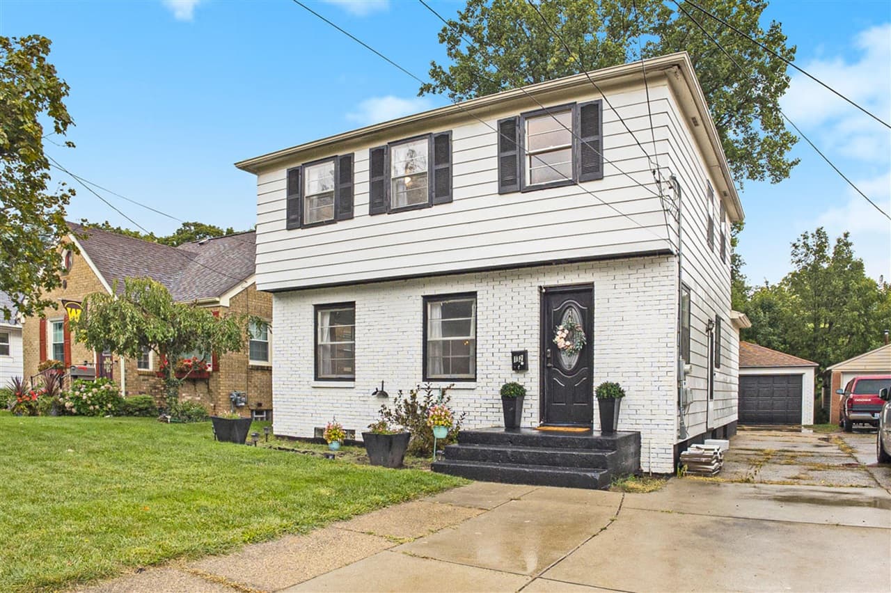 12 Wallinwood Avenue