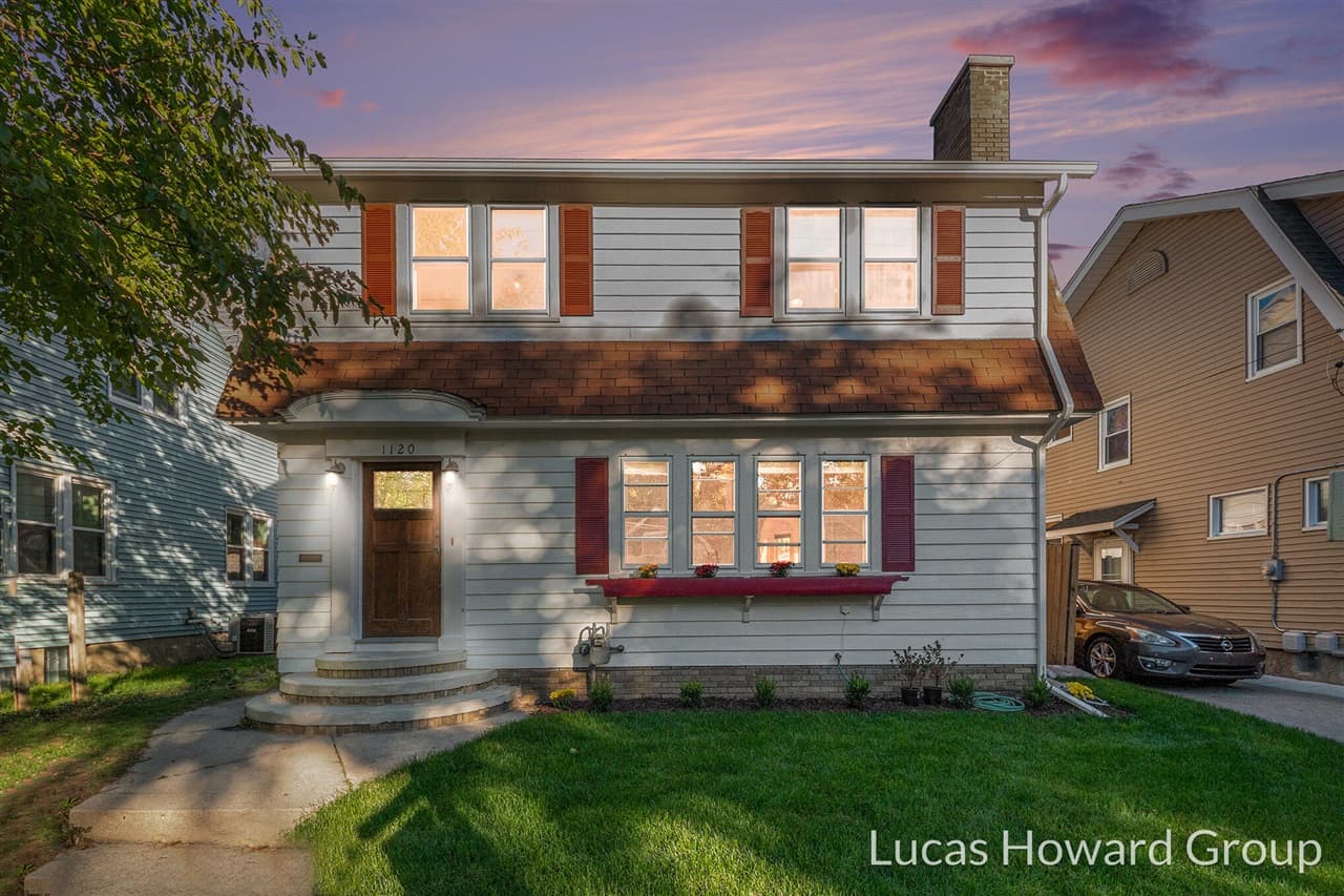 1120 Underwood Avenue