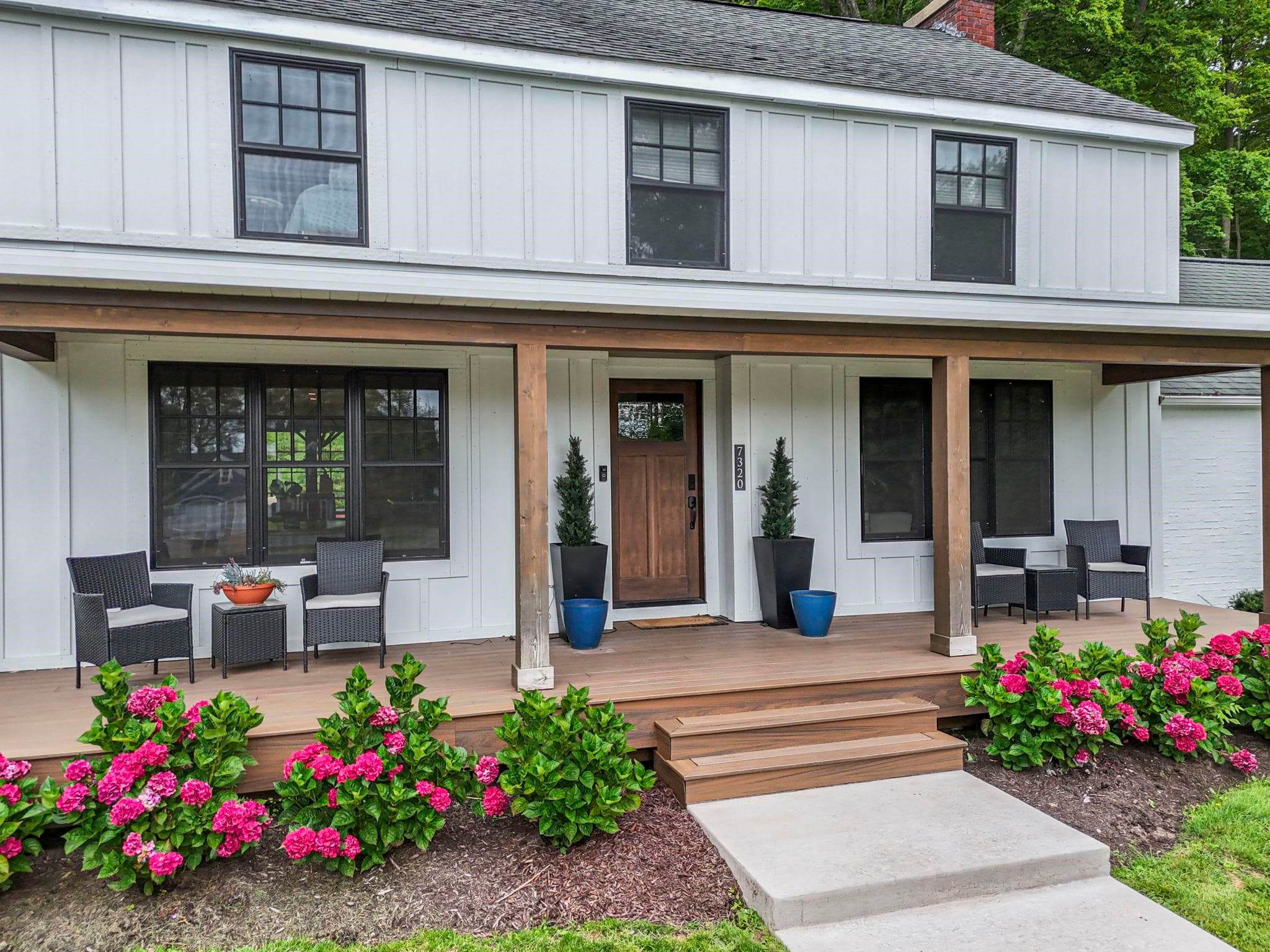 7320 Peninsula Drive