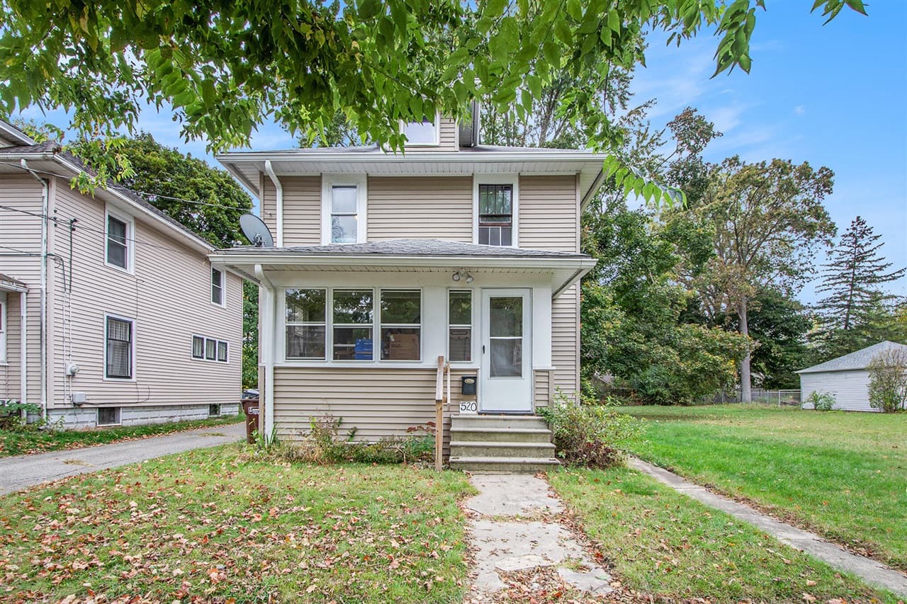 520 N Pleasant Street