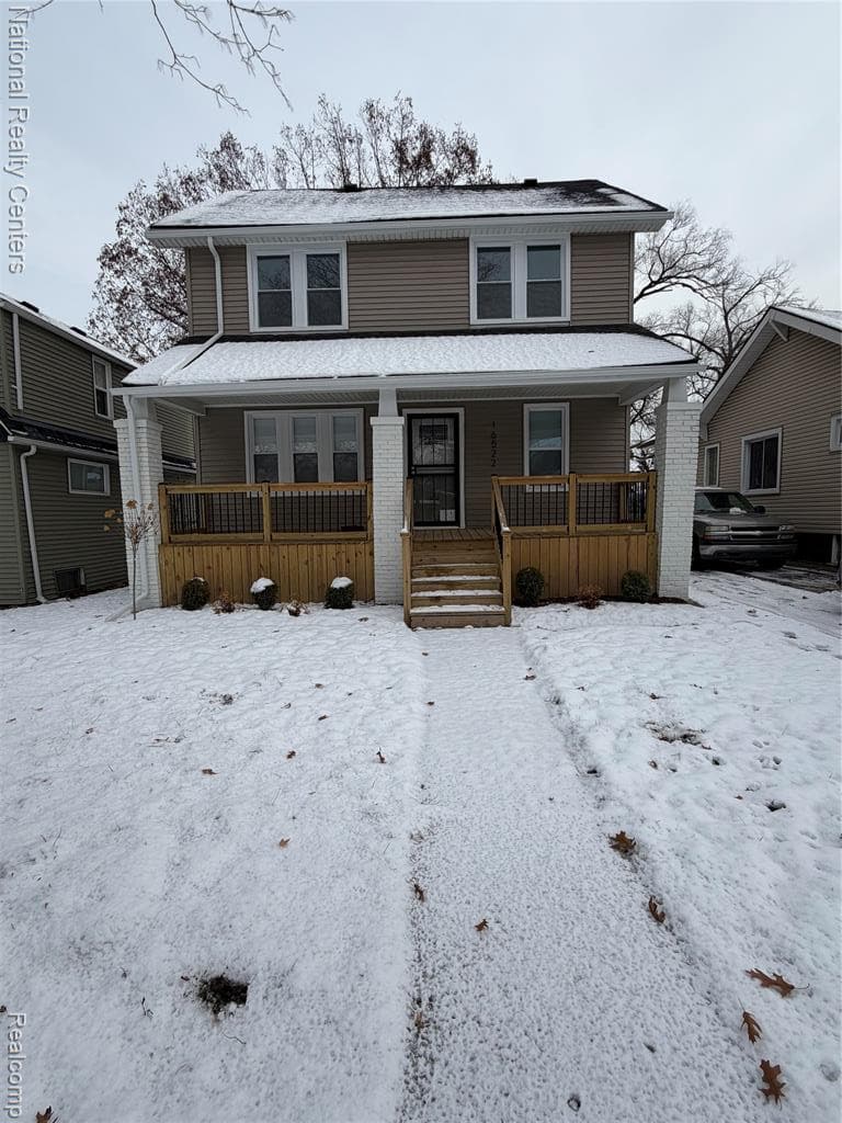 16522 Inverness Street