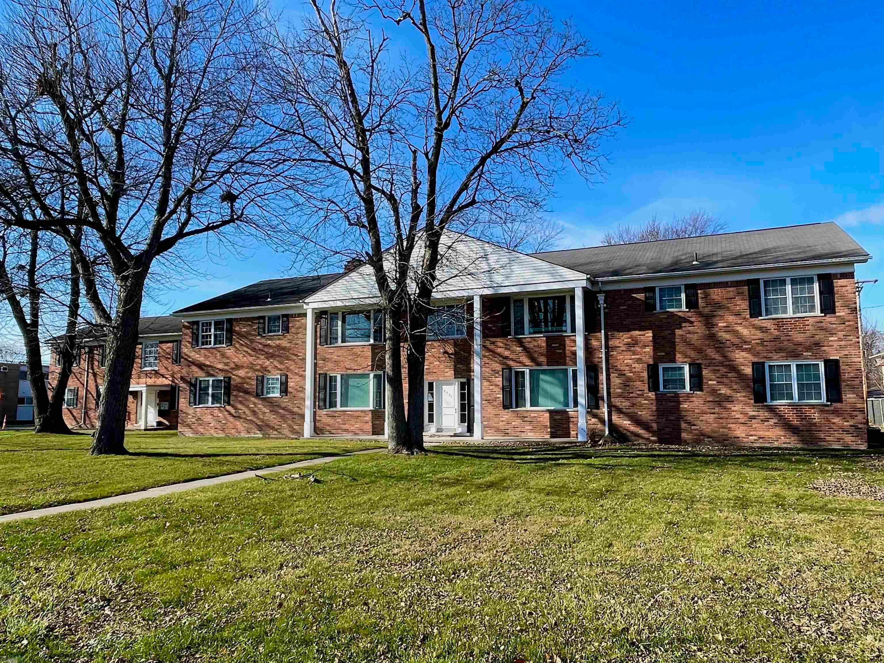 28401 Jefferson Avenue 4