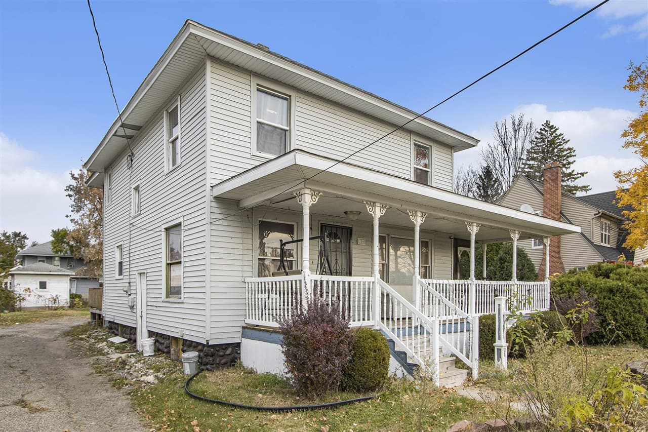 116 W Territorial Road