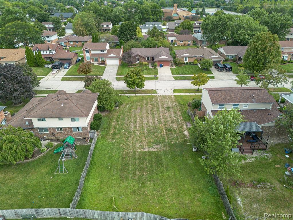 44995 Quaker Hill Drive