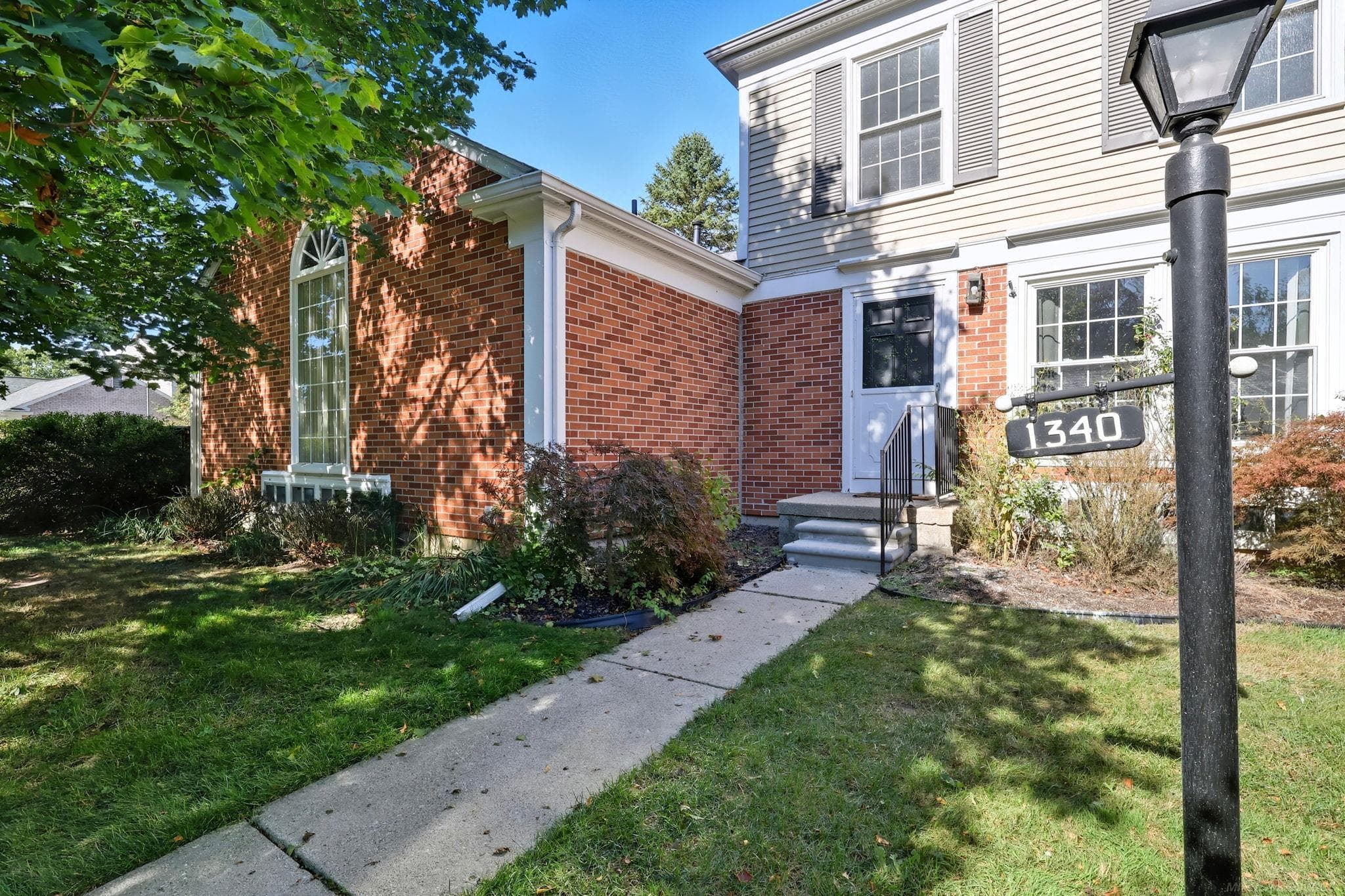 1340 Kings Cove Drive 1