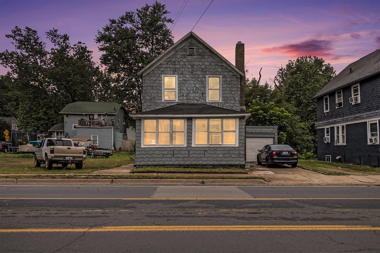 1850 S Burdick Street