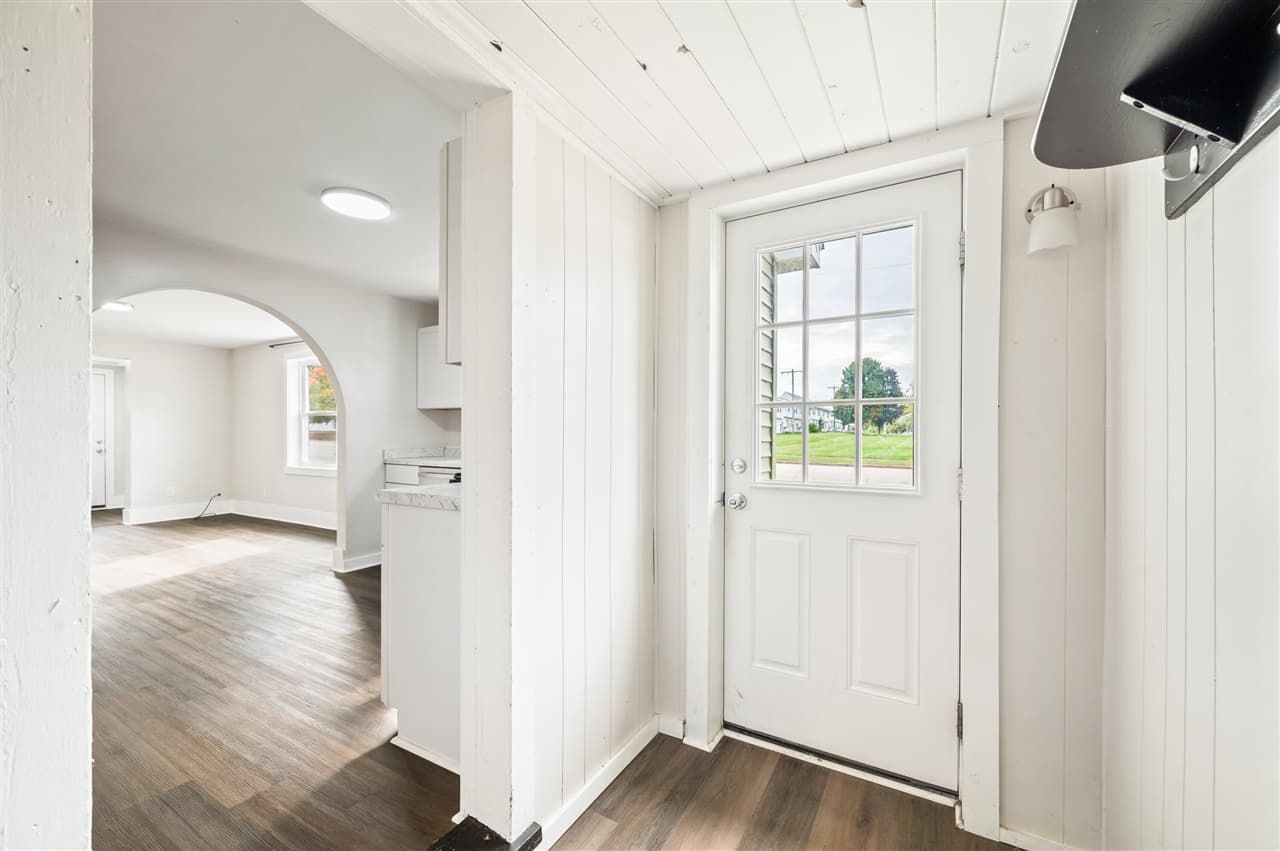 628 Hutchinson Street