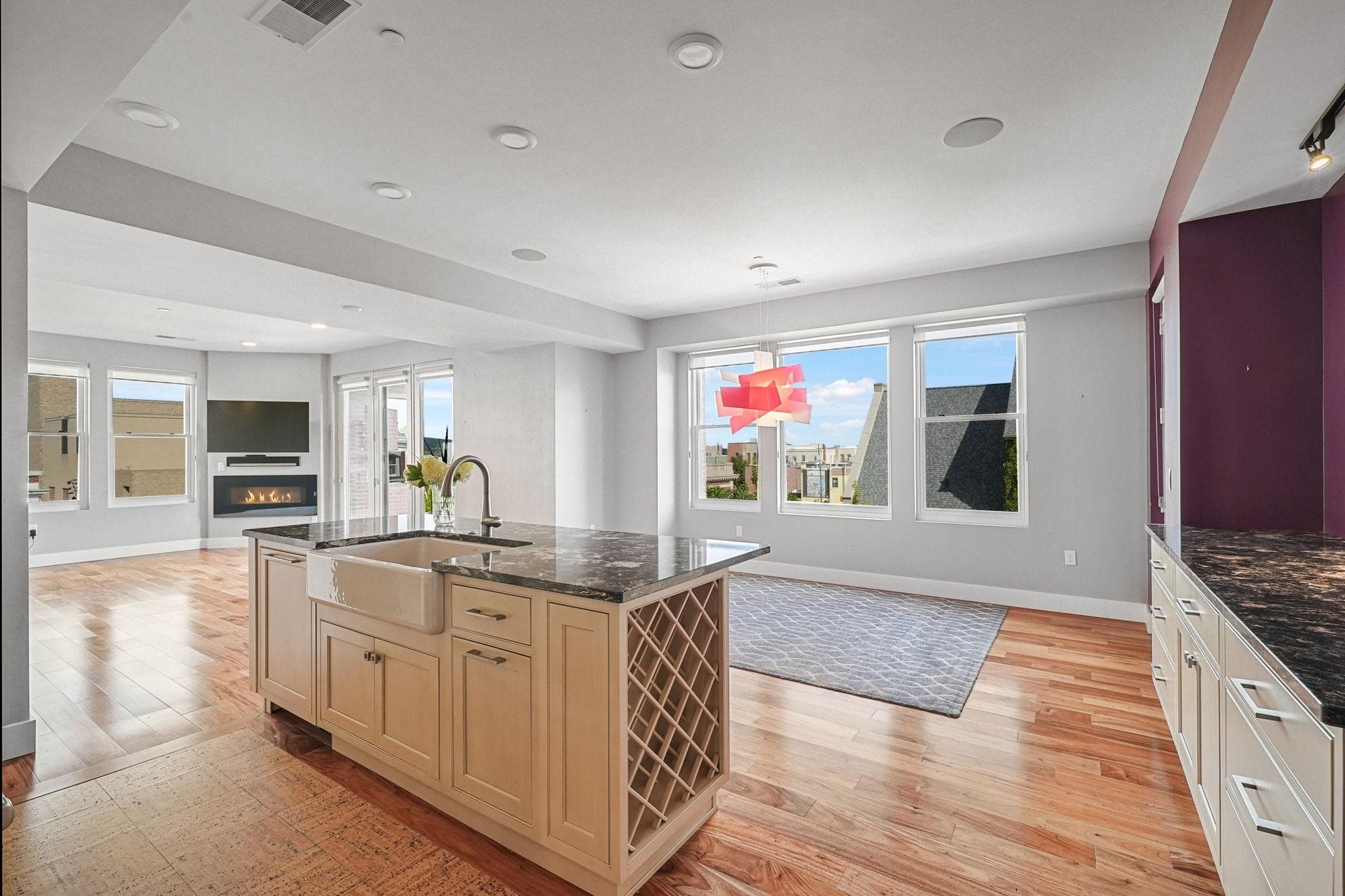 215 Washington Street Suite 3C