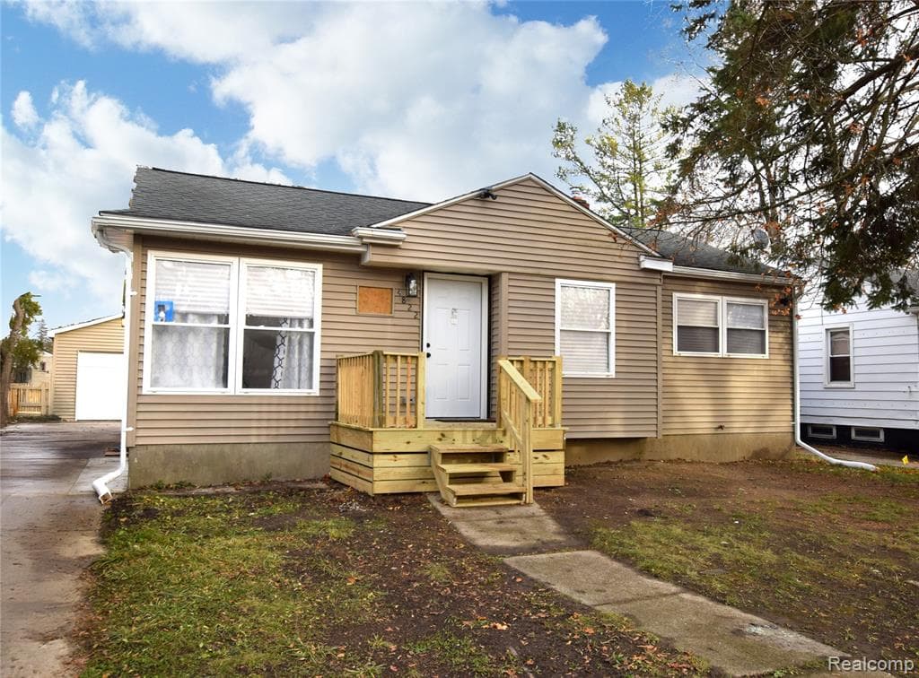 4822 Birchcrest Drive