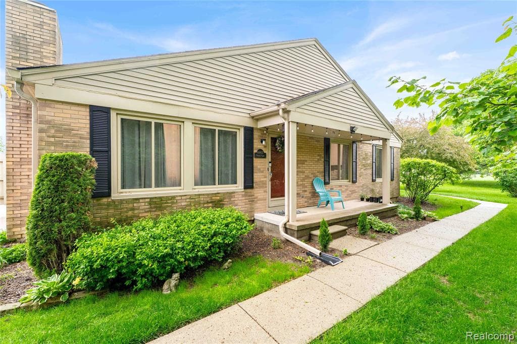 44472 Virginia Court