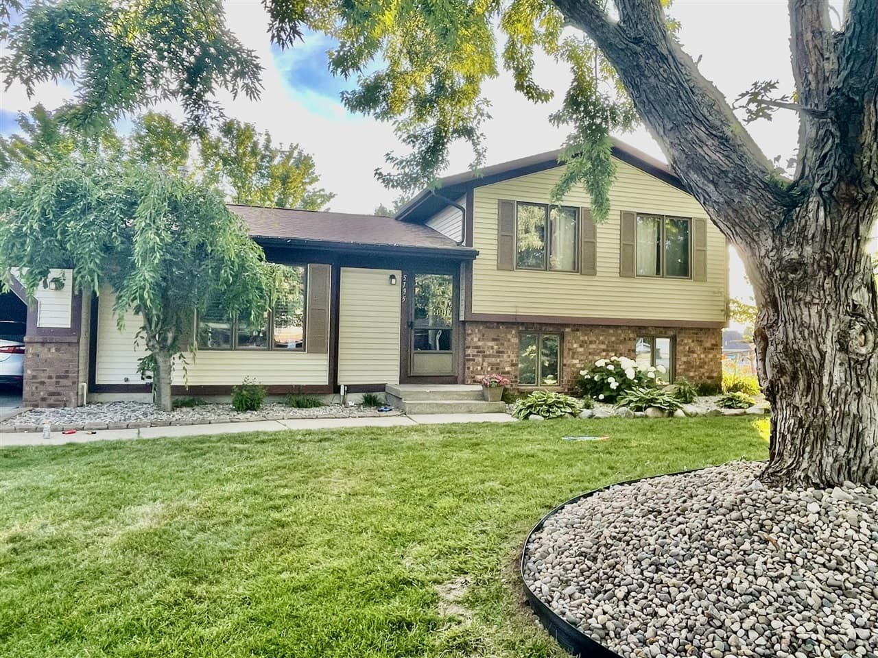 5795 Brookfarm Drive