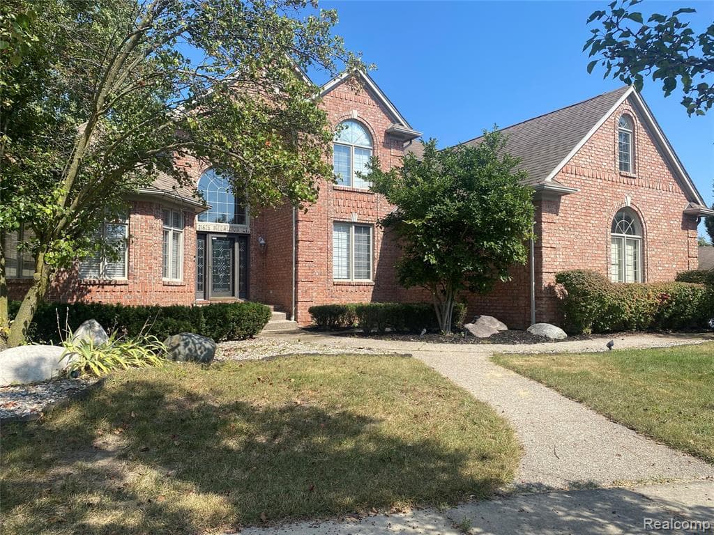 21675 Medallion Court