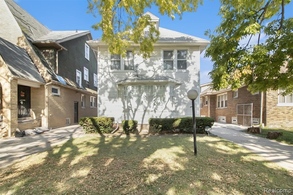 2910 Lawrence Street