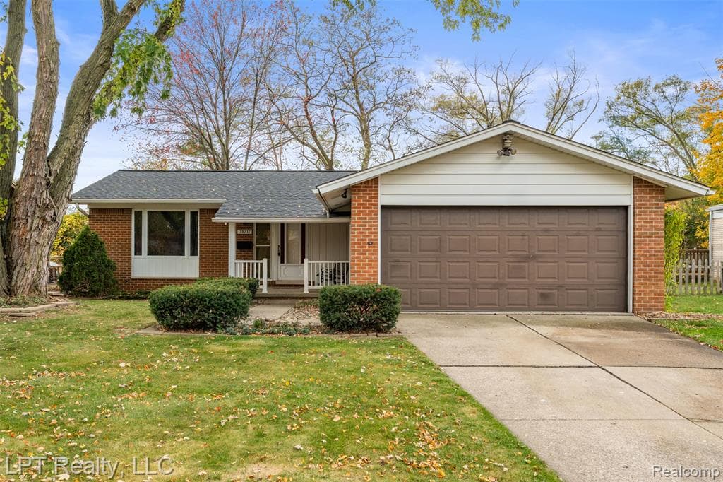 39237 Grennada Street