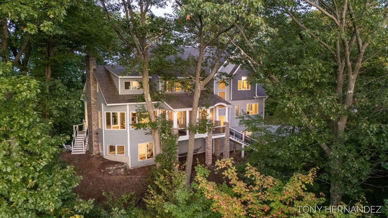 4675 Forest Ridge Drive