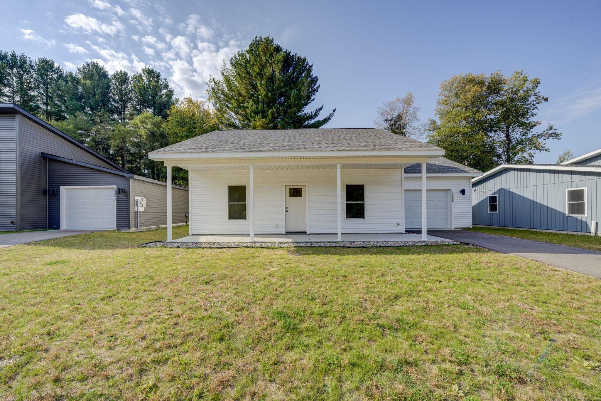 3888 Falling Leaf Trail