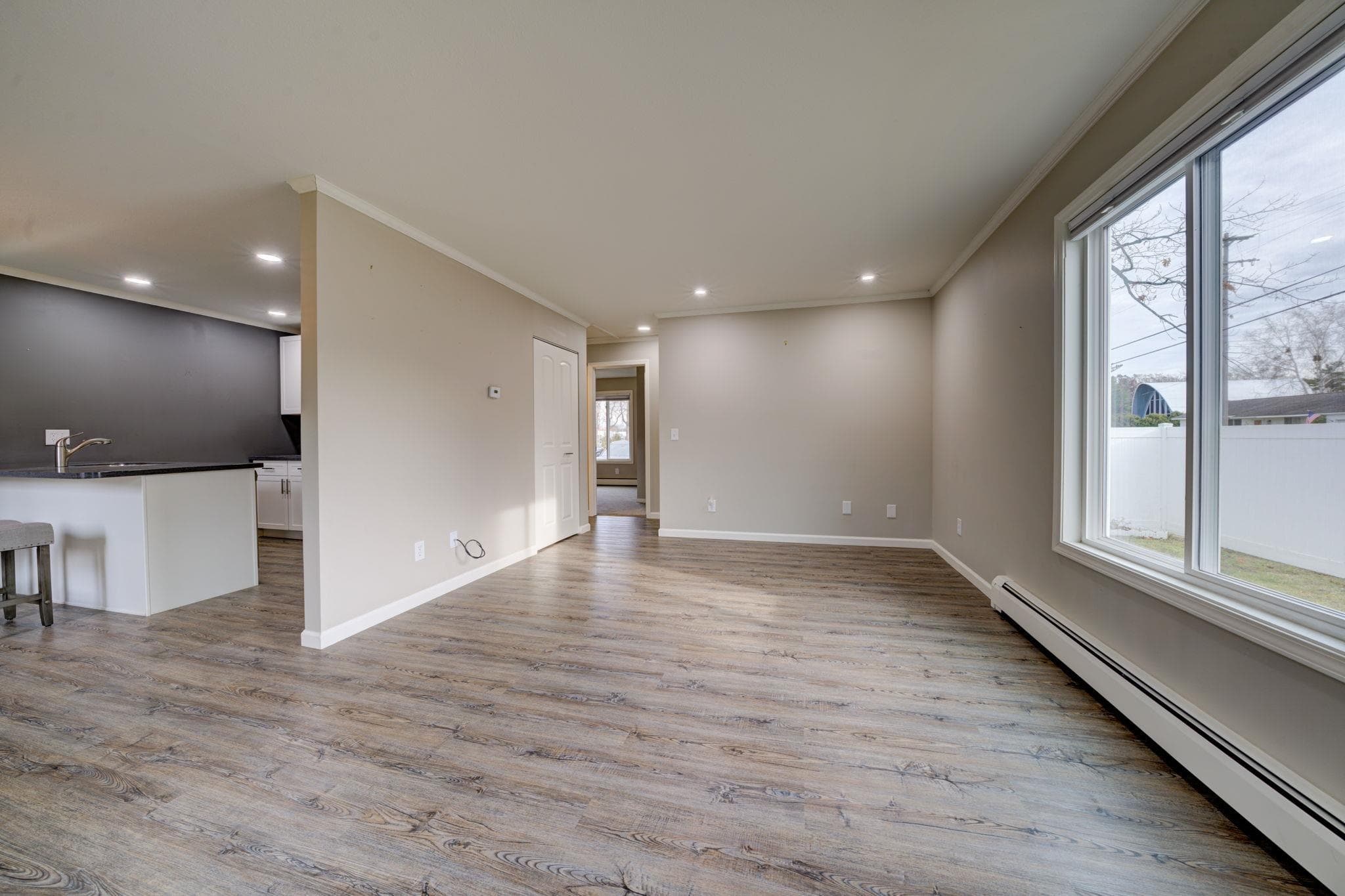 1021 Centre Street 7