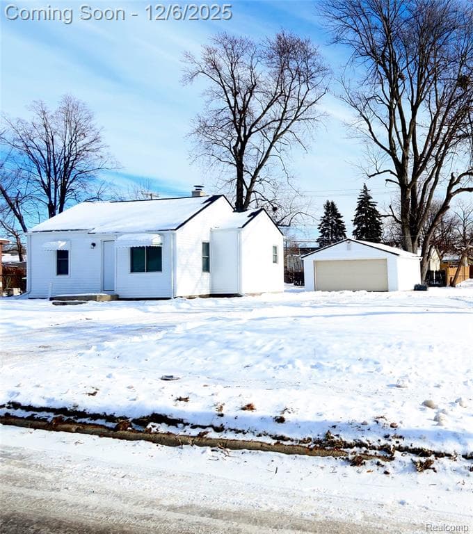 570 S Stirling Street