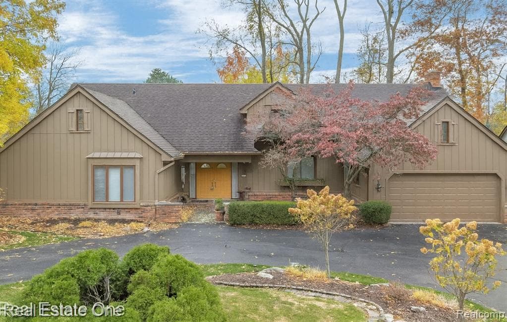 3075 Bloomfield Park Drive