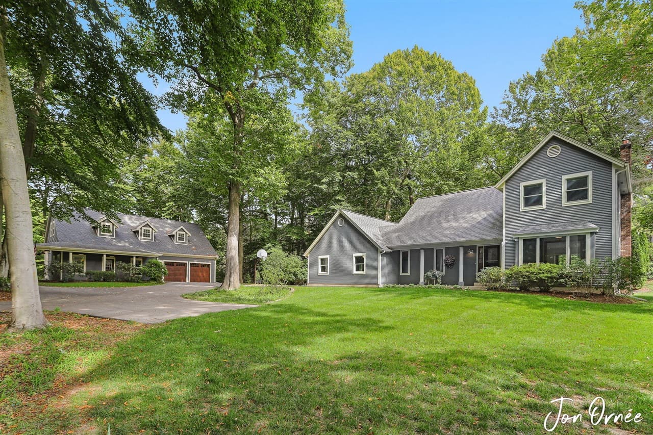 341 N Lakeshore Drive