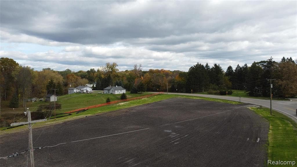 000 SILVER LAKE Road