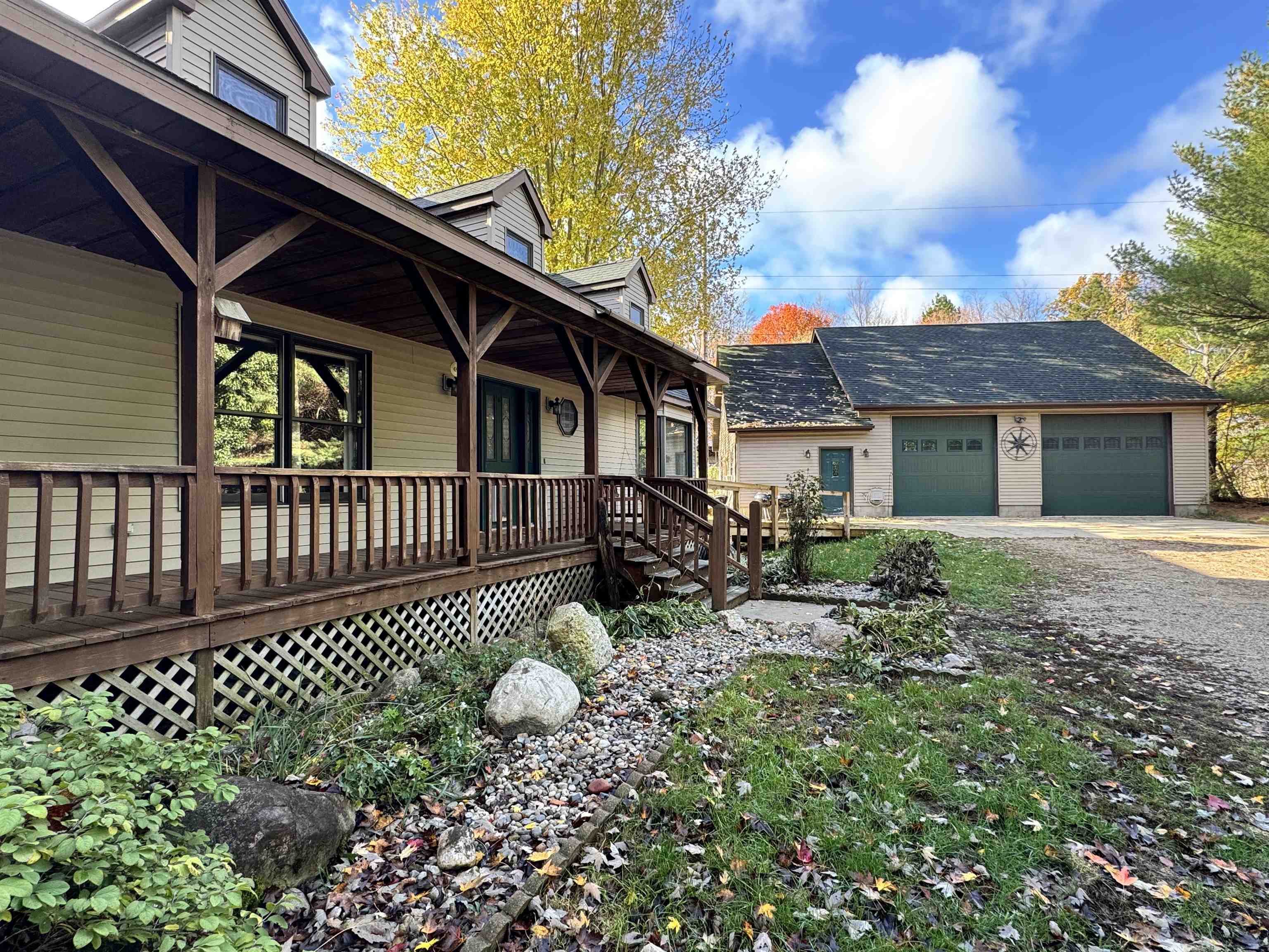 2451 W Deerfield Road