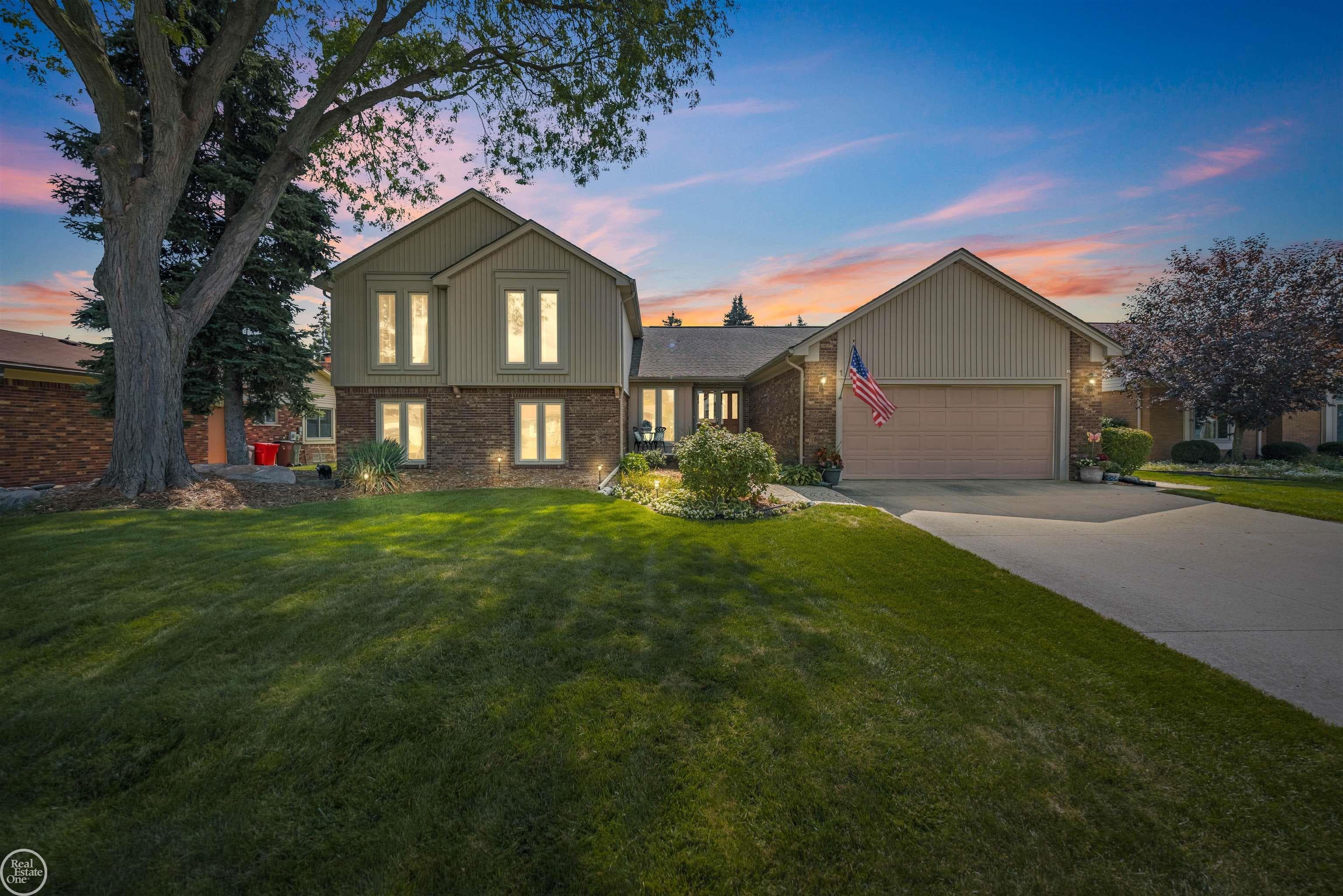 15492 S Royal Doulton Blvd Boulevard