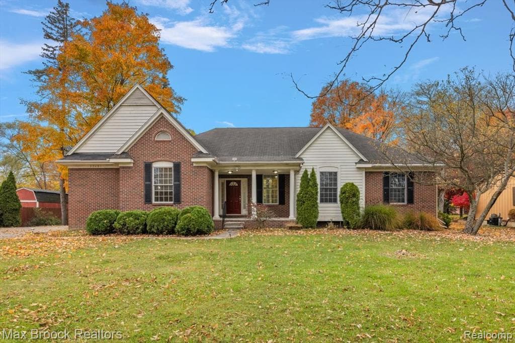 23451 Sans Souci Street