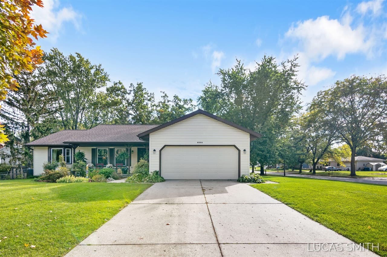 4256 W Grand Boulevard