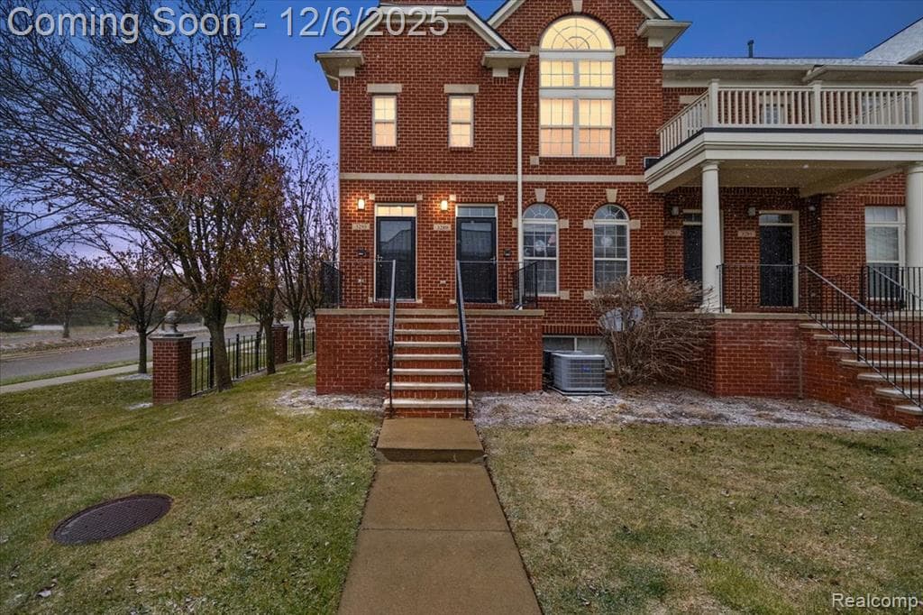 3293 Newbury Place 28