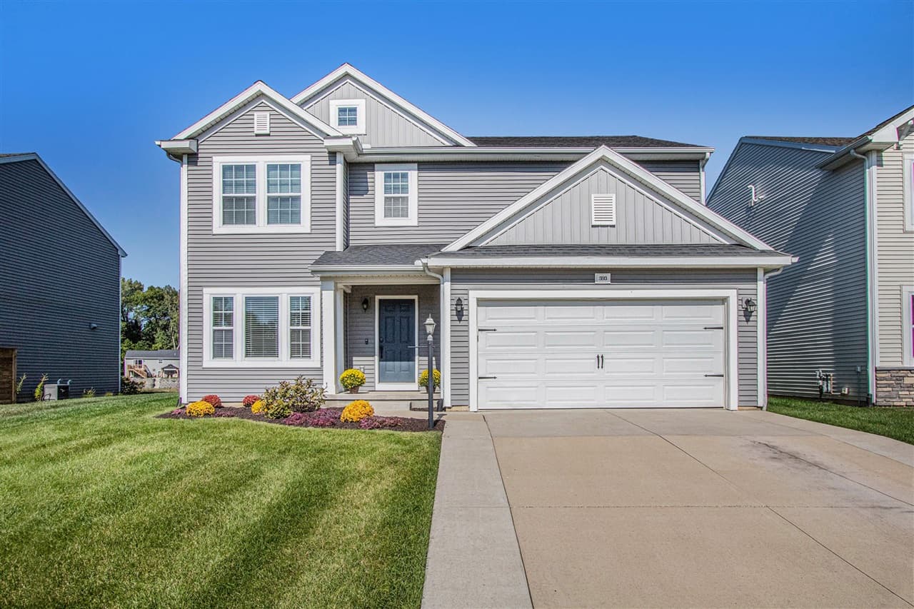 593 Trumpeter Bay Drive