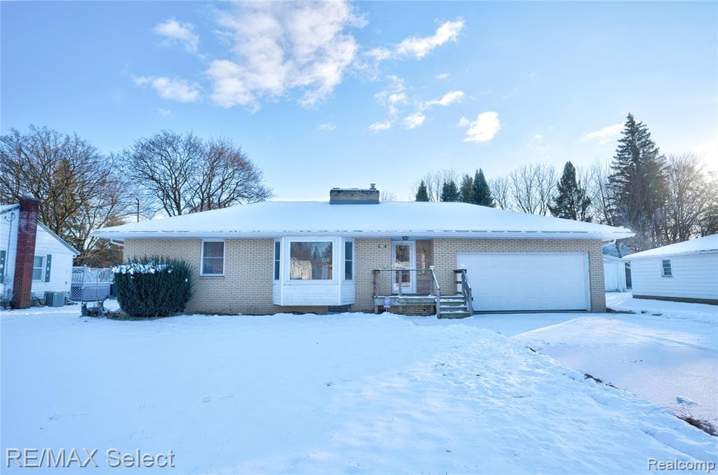 4298 Farmcrest Street